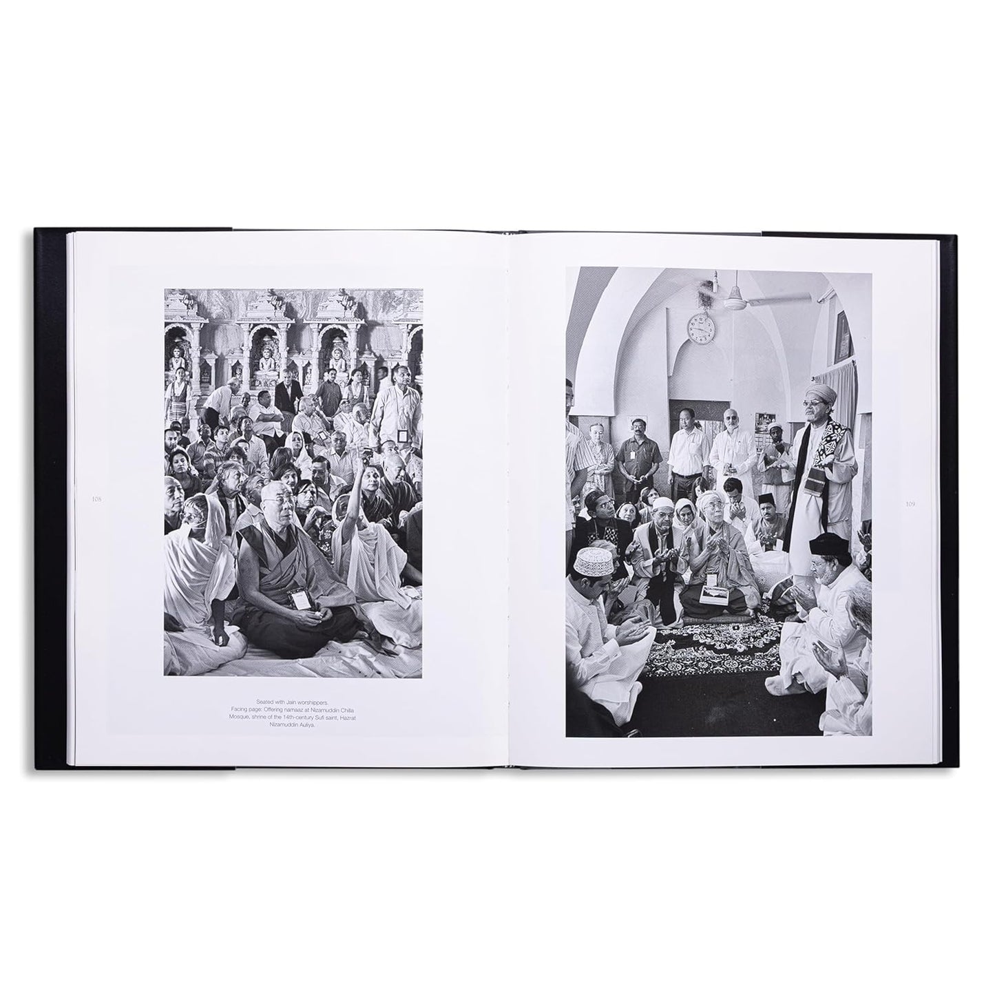 A God In Exile : The Fourteenth Dalai Lama